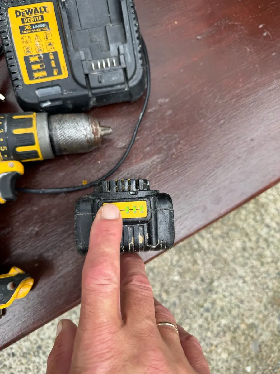 Dewalt drill - Image 3