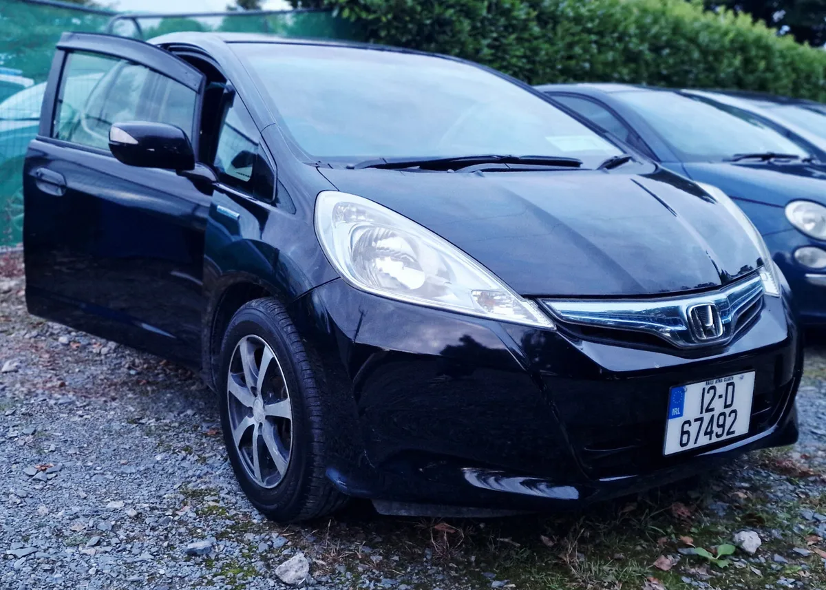 Honda Fit 2012 - Image 2
