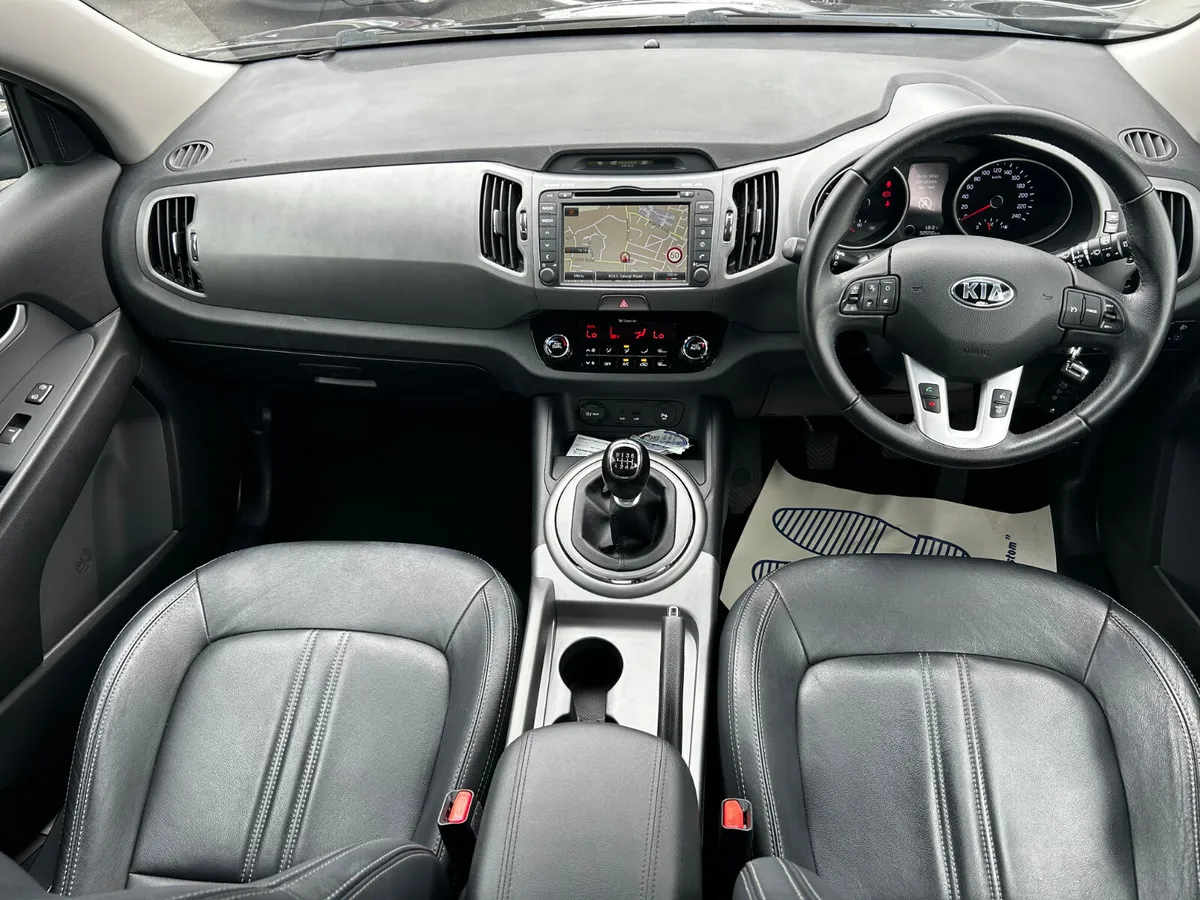 2015 KIA SPORTAGE PLATINUM 1.7d VERY LOW KMS - Image 2