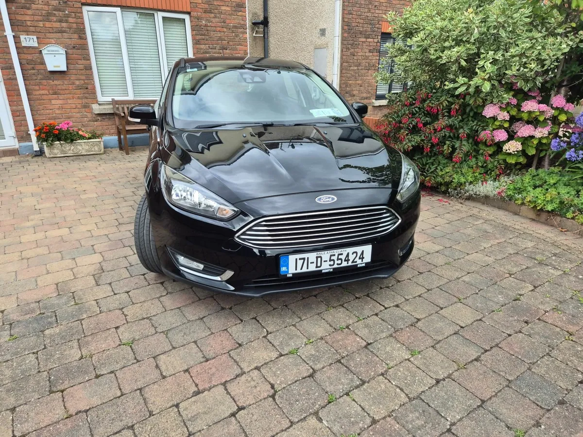 Ford Focus 2017 - Image 2