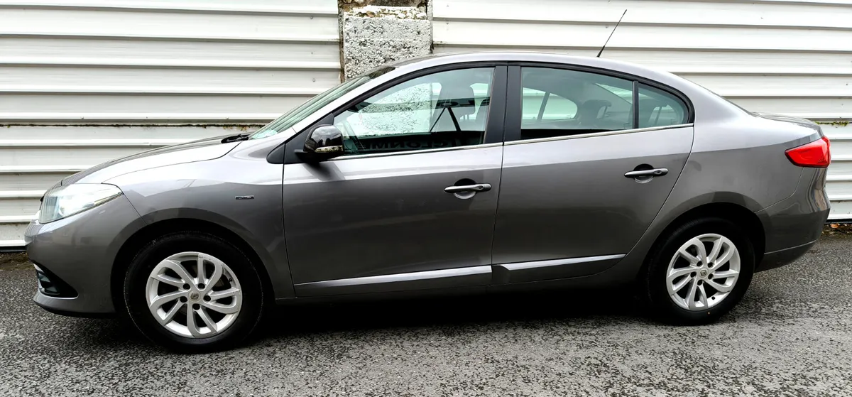 Renault Fluence 2015 NEW NCT . Warranty - Image 3