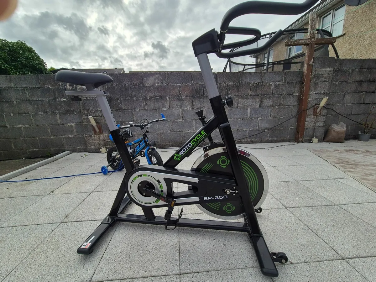Exercise bike - Image 3