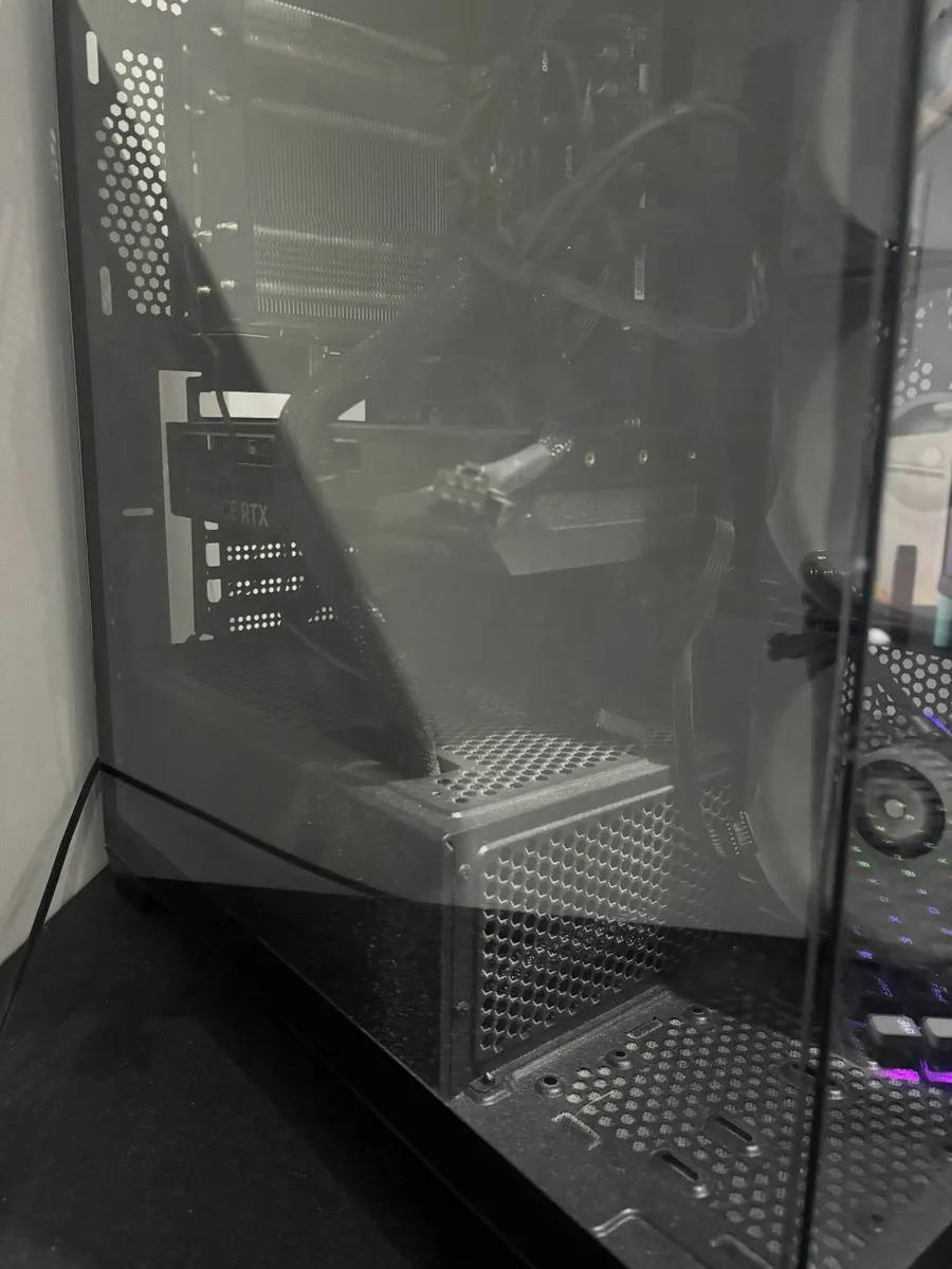 GAMING PC GOOD SPEC ( PRICE NEGOTIABLE ) - Image 3