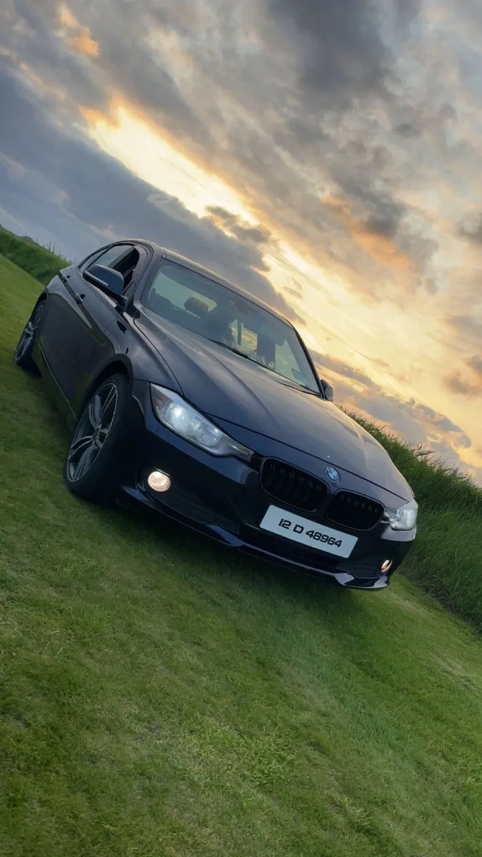 BMW F30 sport 2012 - Image 1