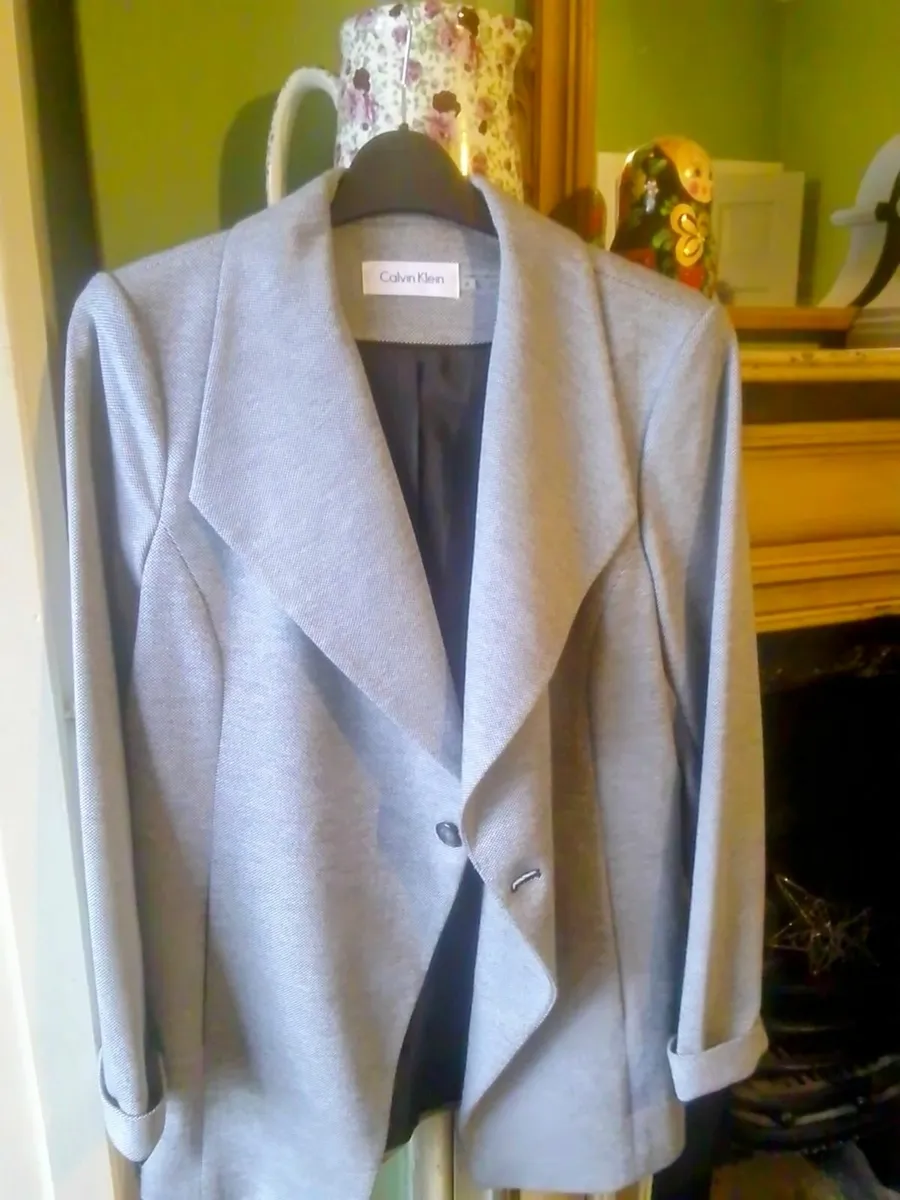 CALVIN KLEIN SEMI FITTED MID LENGTH JACKET 14 - Image 2