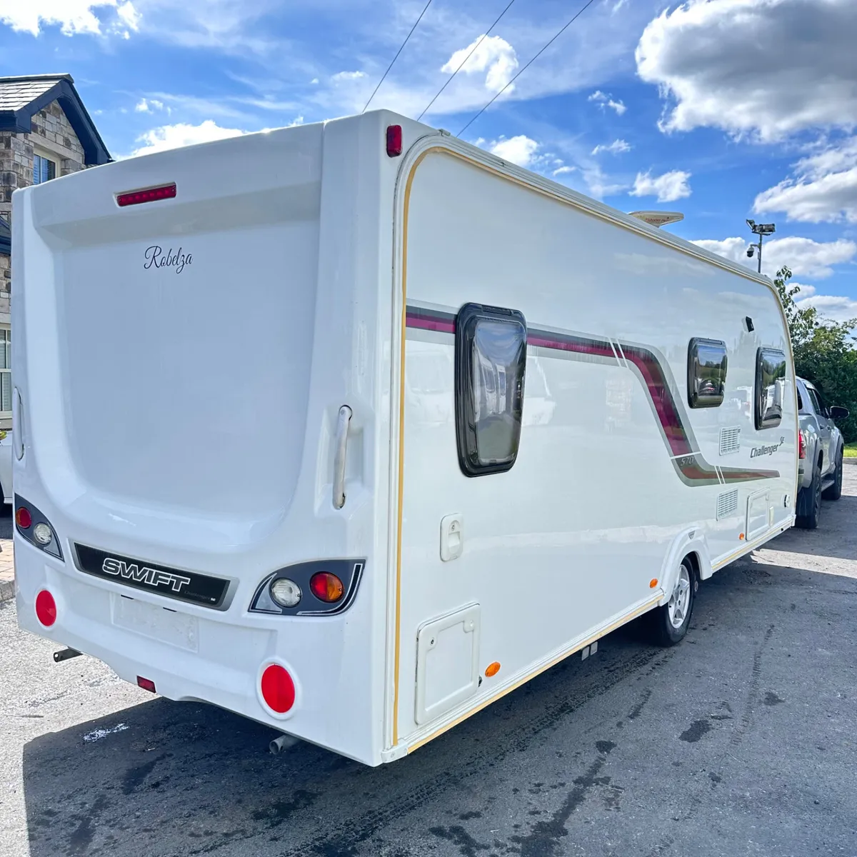 ✨SWIFT  CHALLENGER SPORT 4 BERTH FIXED BED✨ - Image 2