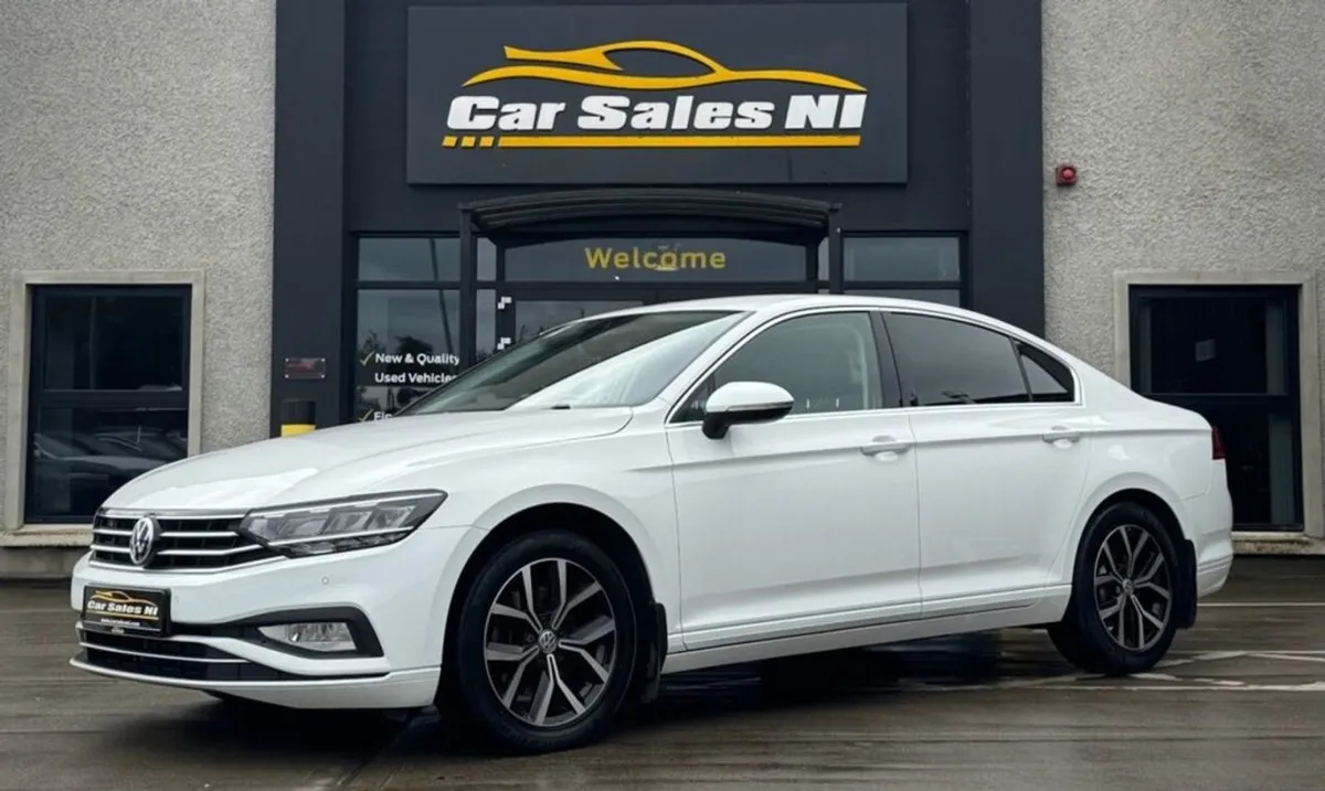 Volkswagen Passat 2.0 TDI EVO SEL Saloon 4dr Dies - Image 2