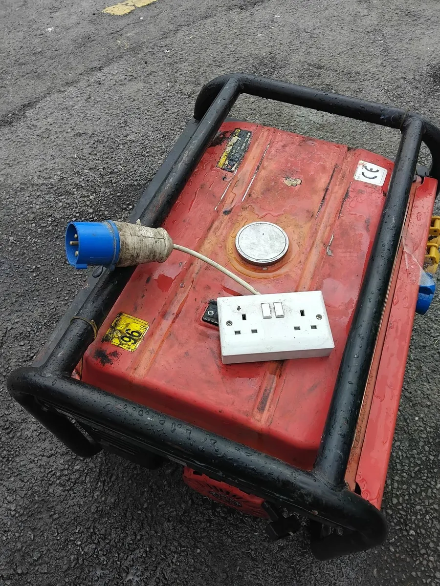 Generator 5000w watt key start new battery - Image 4