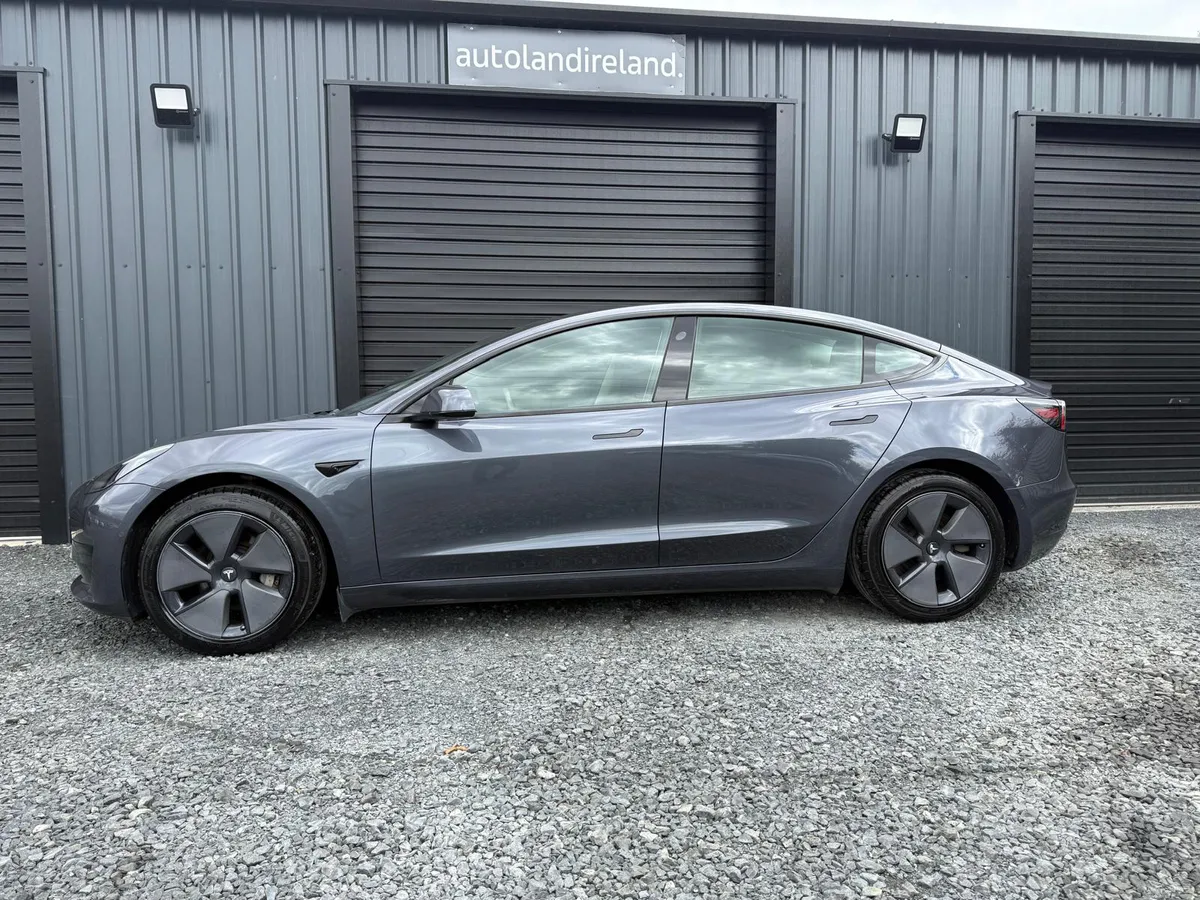 2021 Tesla Model 3 Standard Plus 400Km - Image 2