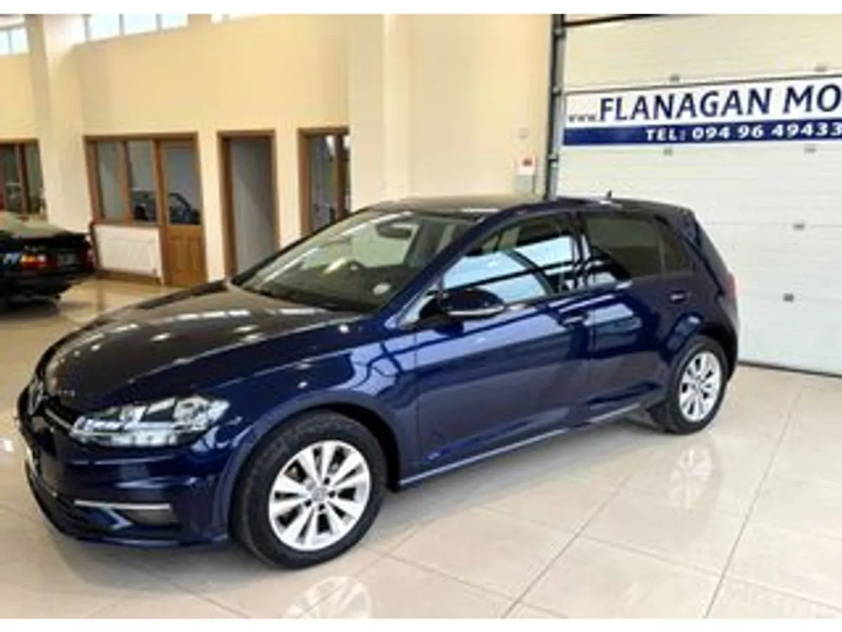 Volkswagen Golf Comfprt Line 1.6 TDI Manual 5spee - Image 2