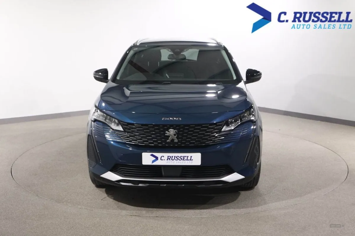 Peugeot 5008 Diesel Estate - Image 2