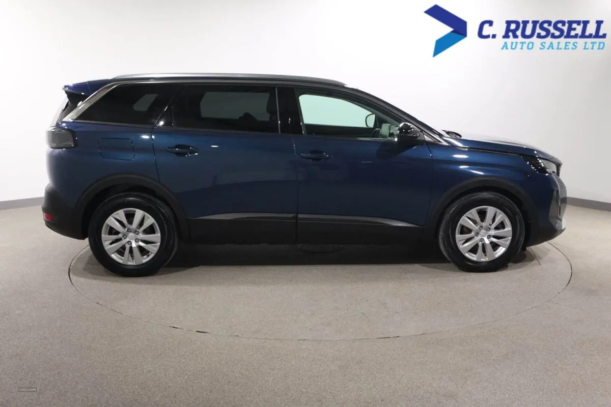 Peugeot 5008 Diesel Estate - Image 4