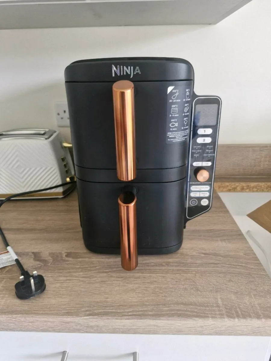Ninja Air Fryer Double Stack XL (brand new) - Image 1
