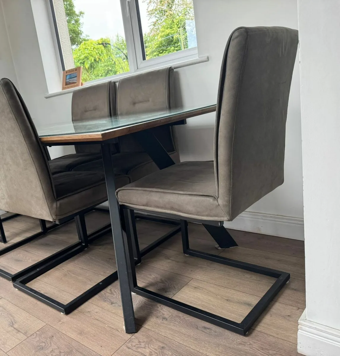 Dining Table & Chairs - Image 2