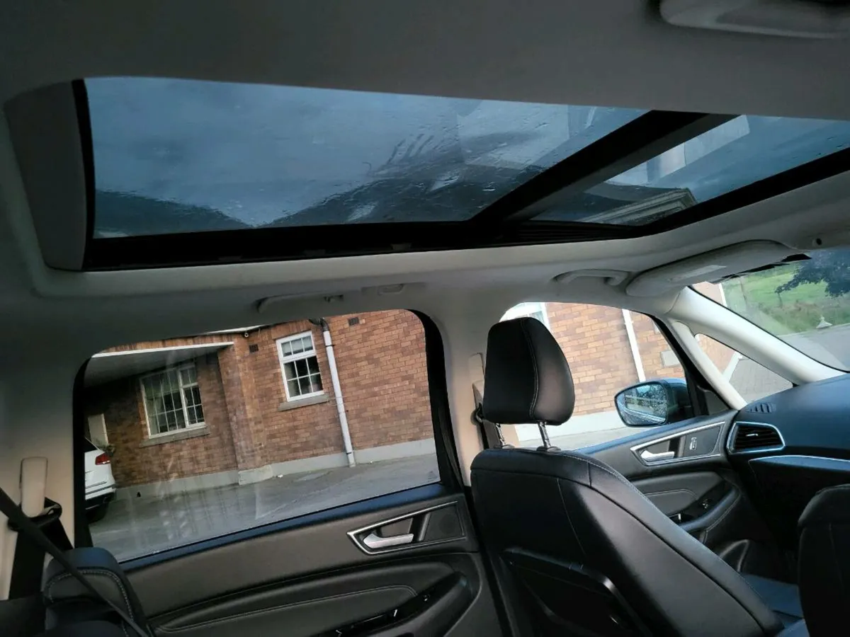 Car - Image 2