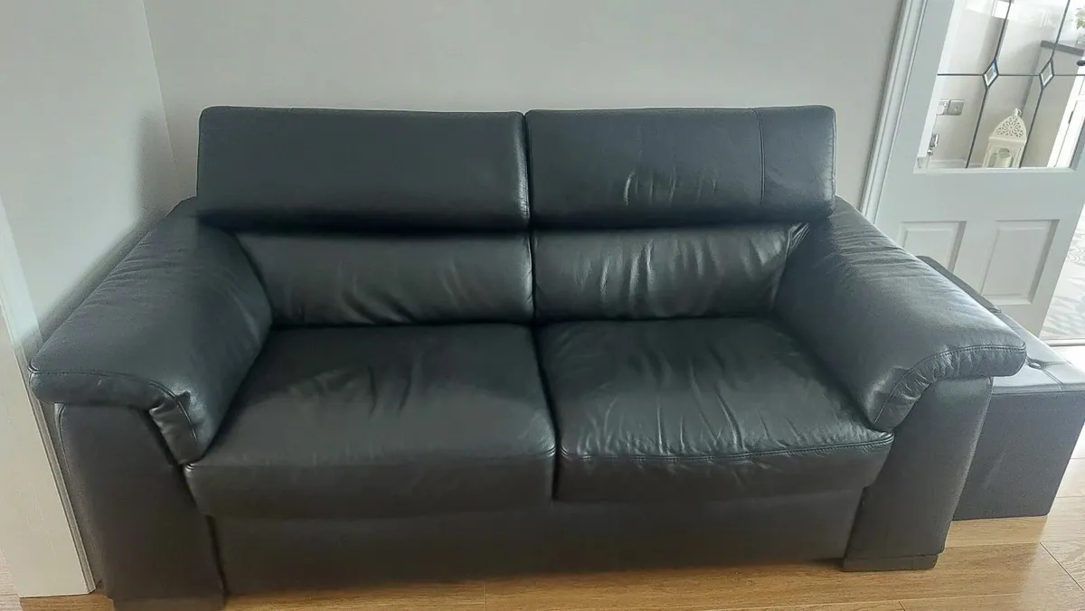 Twin Leather Sofa Set (2) - Image 2