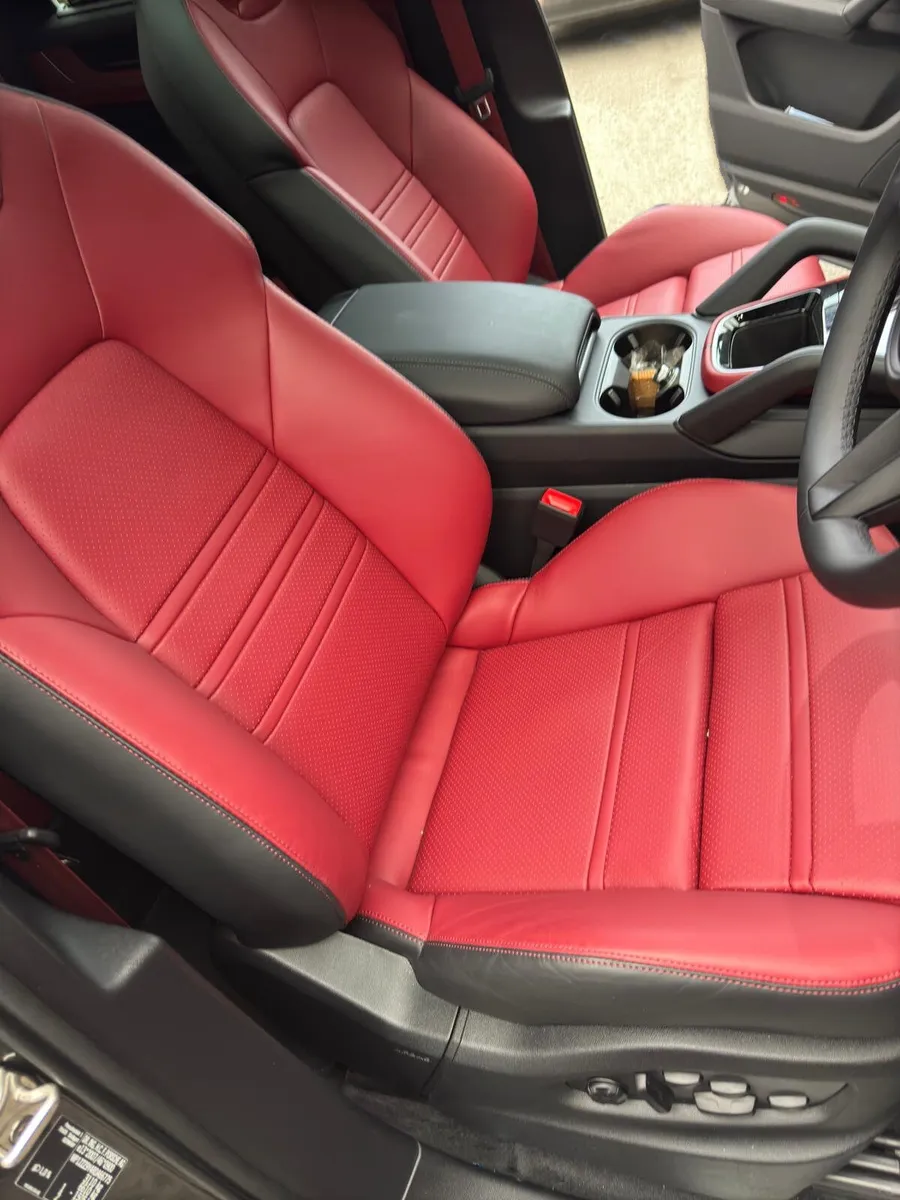 242 Porsche Cayenne Coupe - Image 4