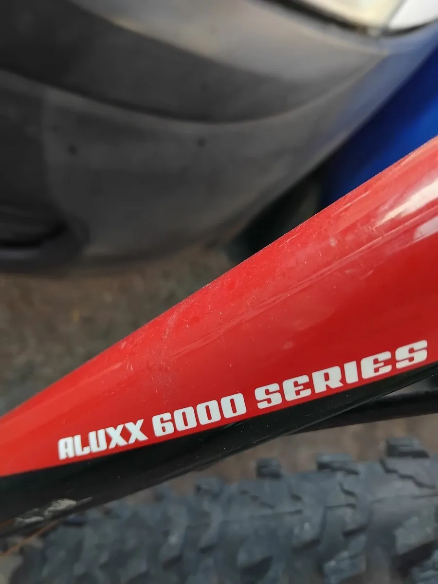 GIANT boolder 26inch bike read add - Image 2