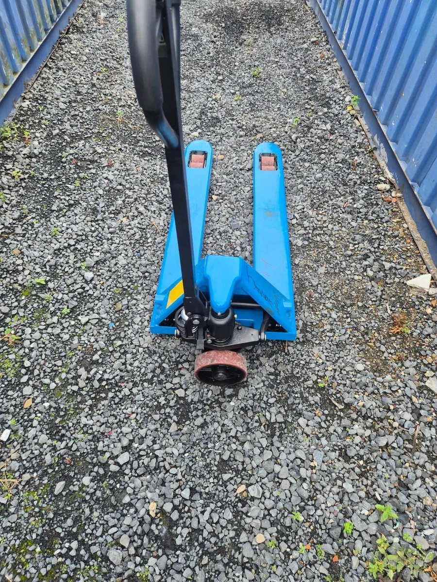 Hand Pallet Truck - Image 2