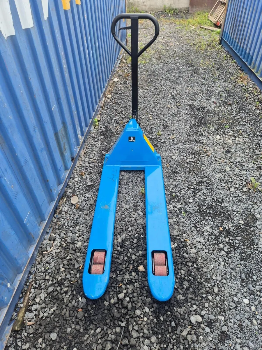 Hand Pallet Truck - Image 4