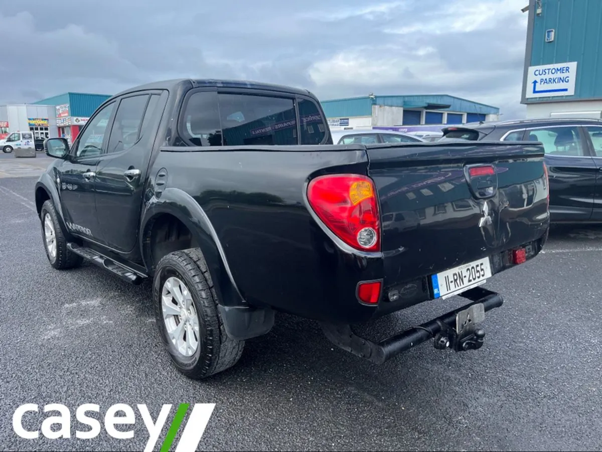 Mitsubishi L 200 DID Warrior LB DCB 4X4 4 2.5 CR - Image 2