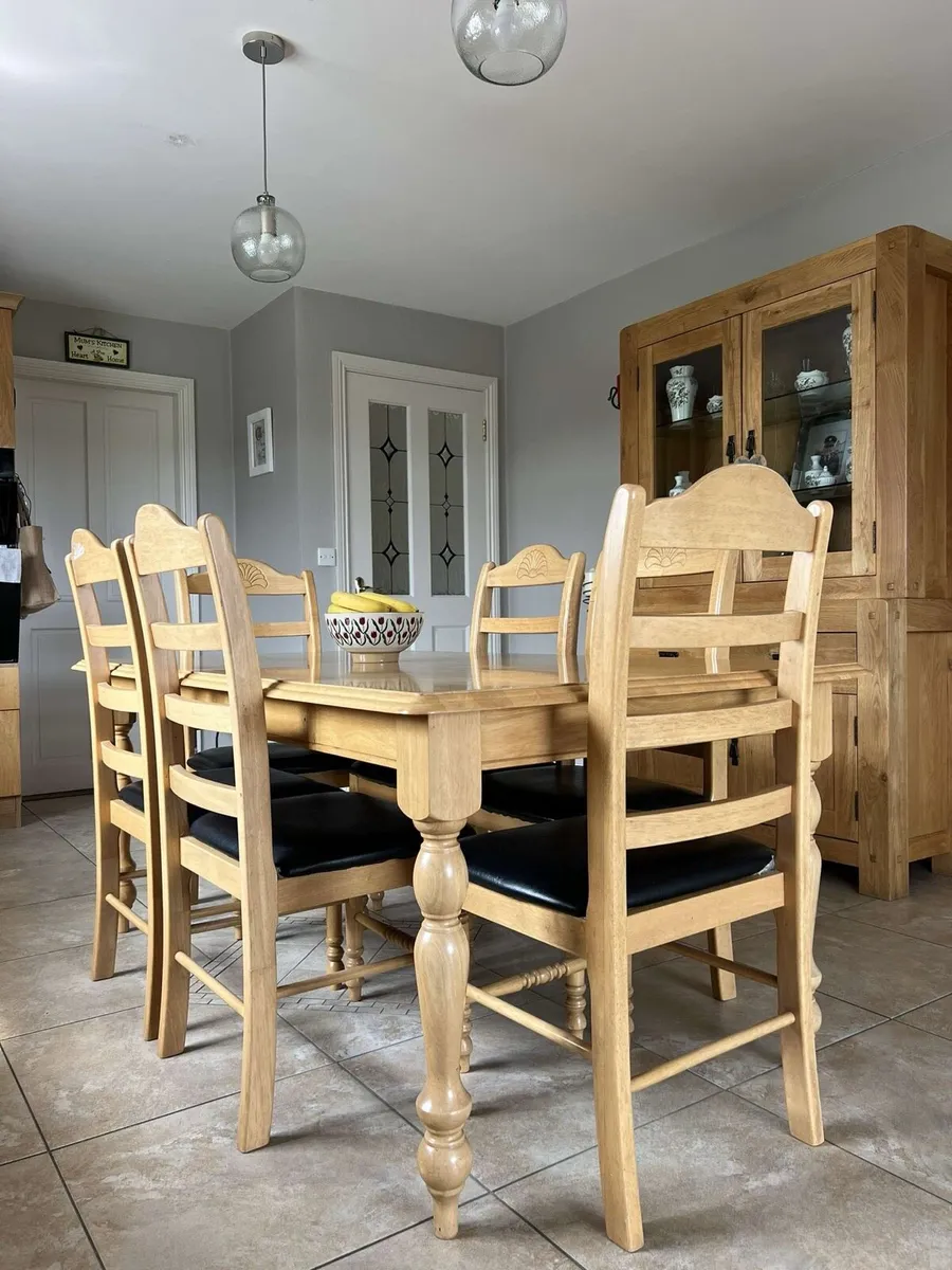 Oak Table and 6 Chairs - Image 1