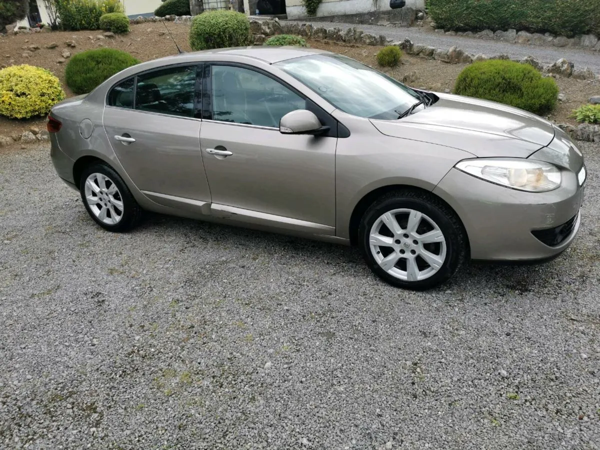 11 Renault Fluence Nct and tax Low Mileage - Image 1