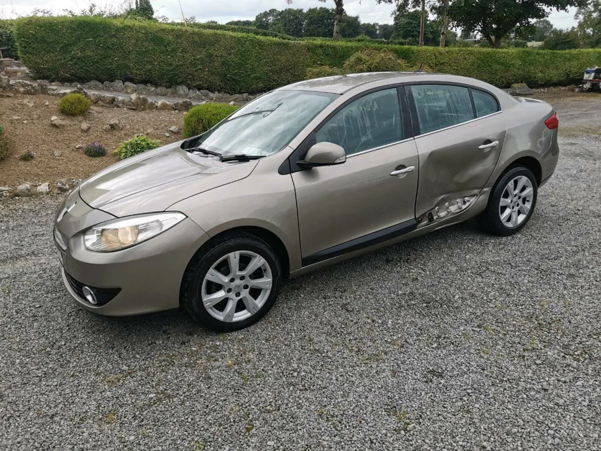 11 Renault Fluence Nct and tax Low Mileage - Image 4