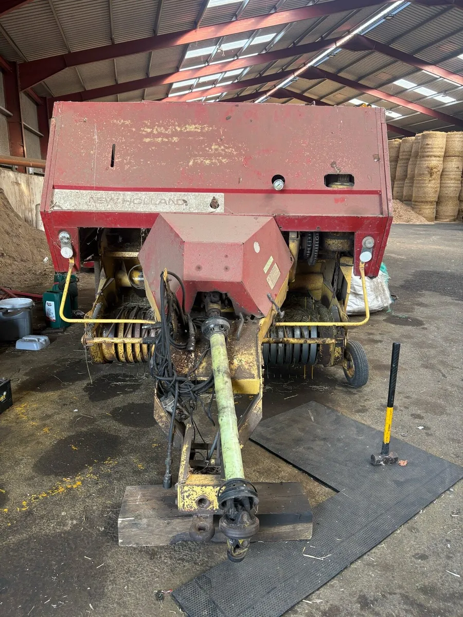 Square Baler - Image 1