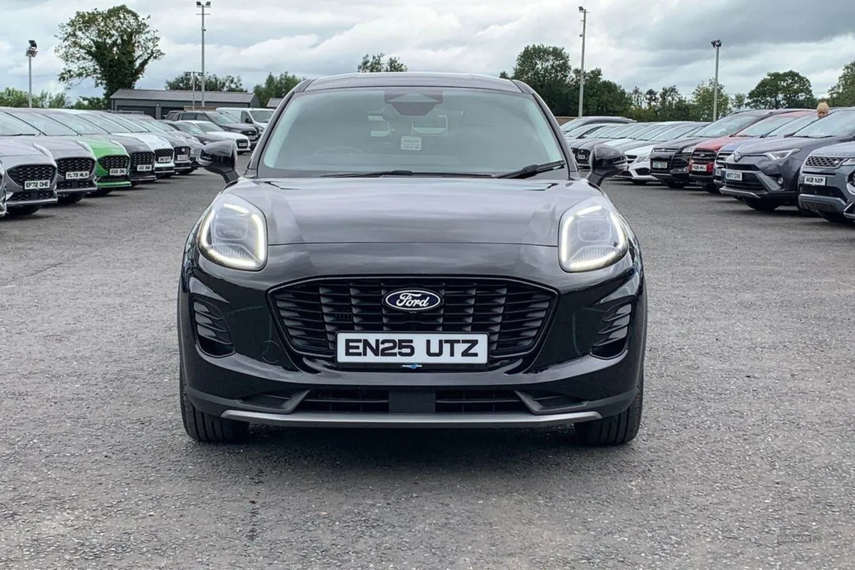 Ford Puma 1.0t 125PS Titanium in Black  only 370 - Image 4