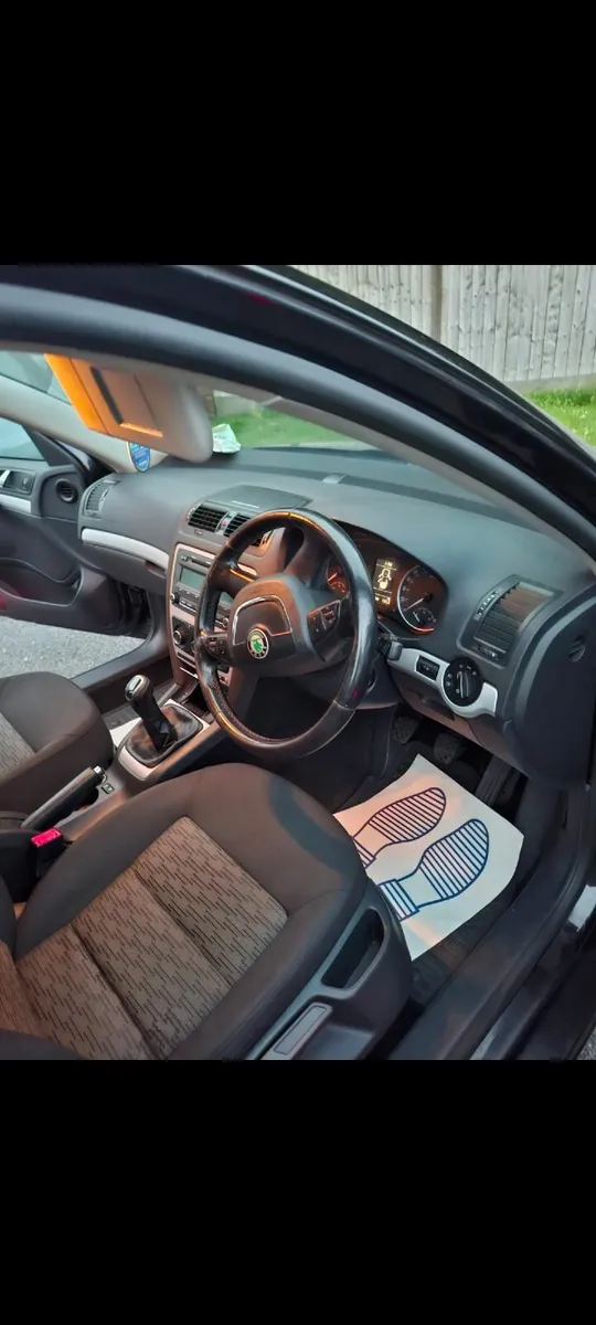 Skoda Octavia 2012 - Image 2
