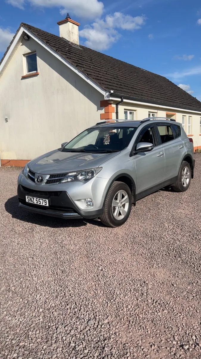 Toyota RAV4 2013 - Image 2