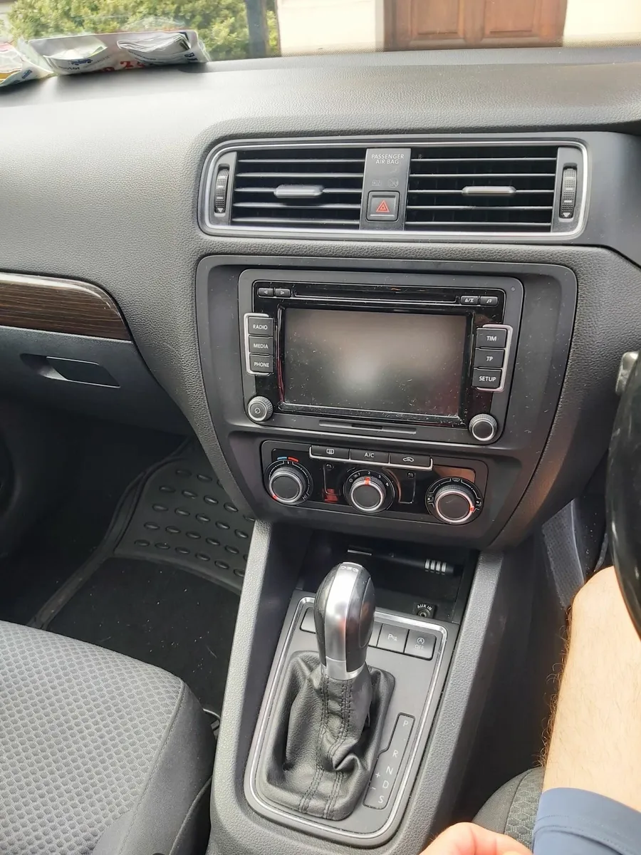 Volkswagen Jetta 2015 - Image 1