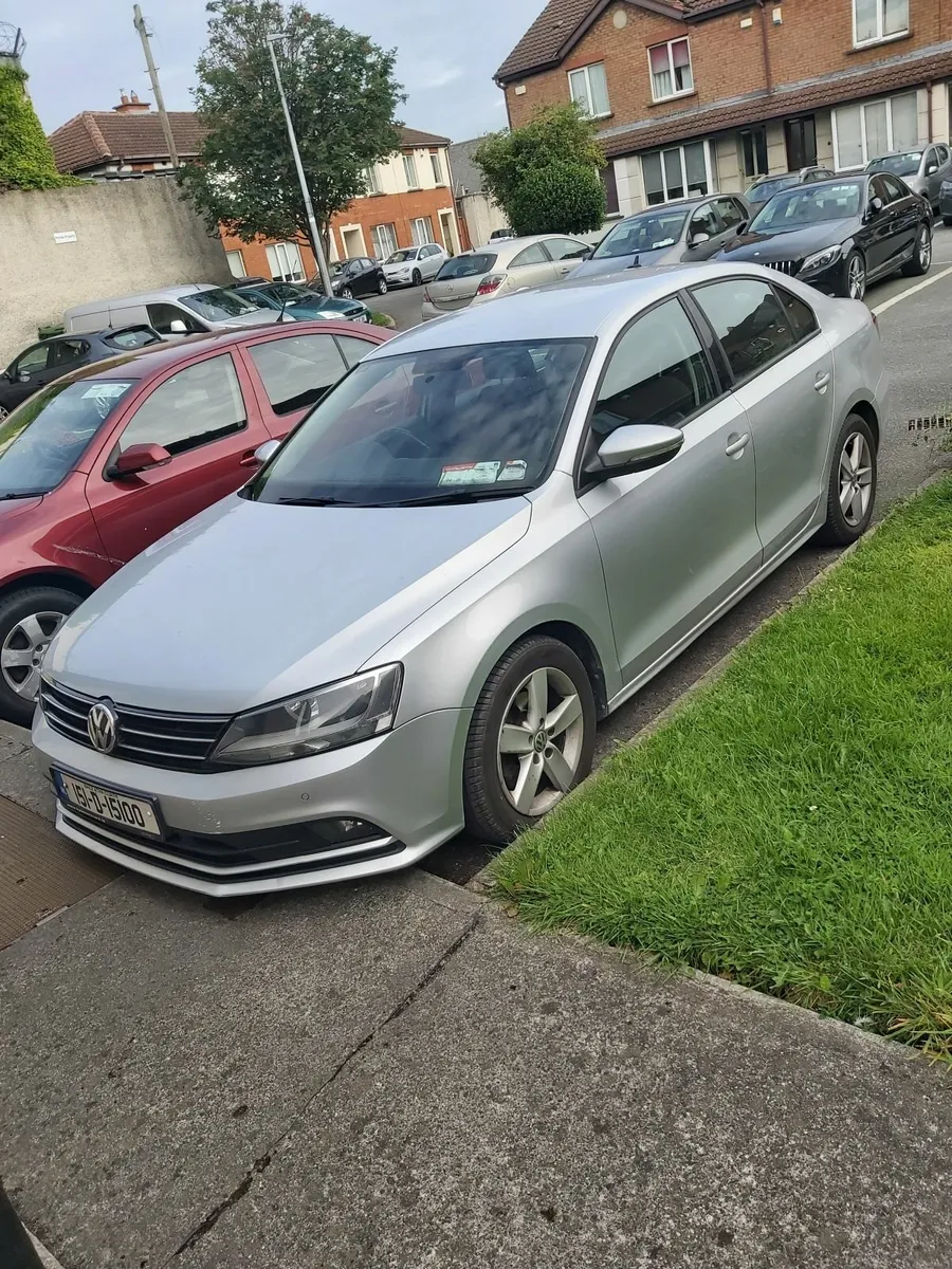 Volkswagen Jetta 2015 - Image 4
