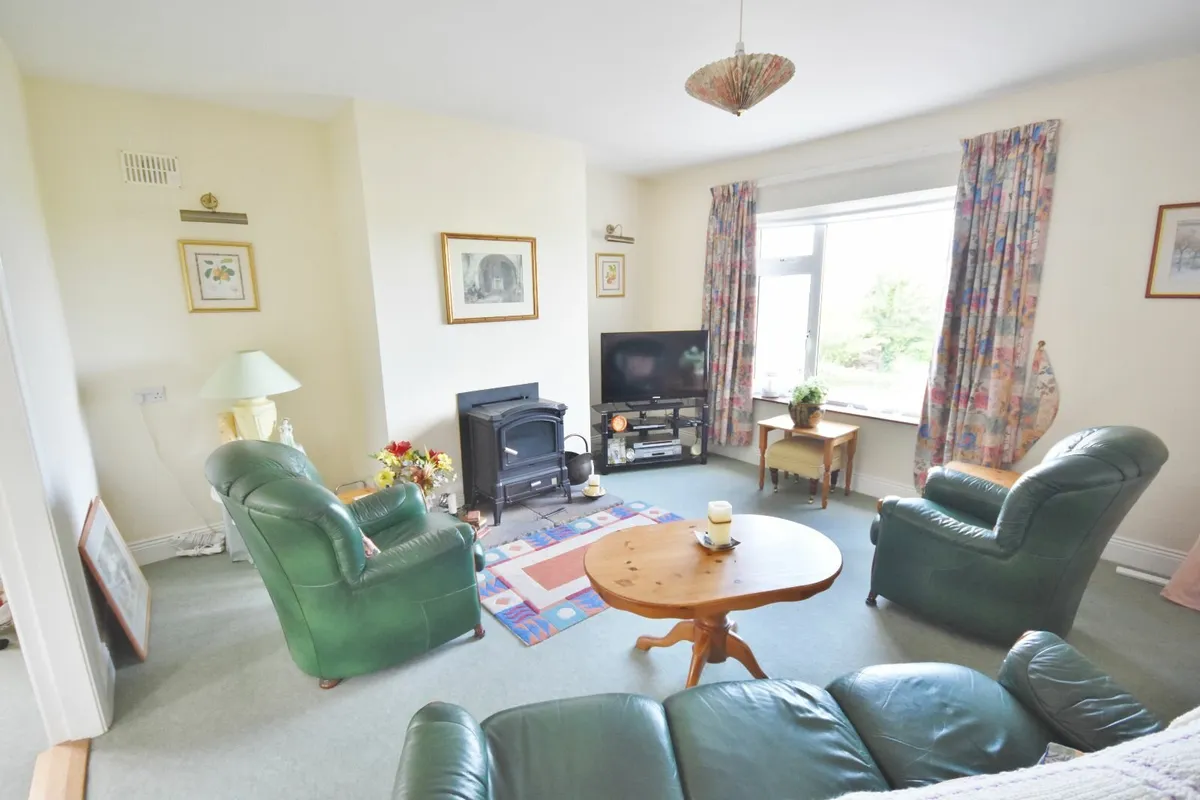 Sofa and 2 armchairs - Image 3