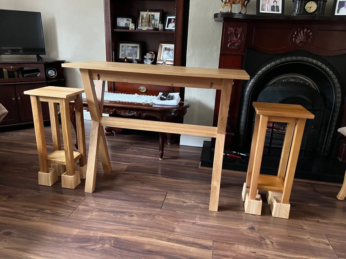 Brand new table a stands