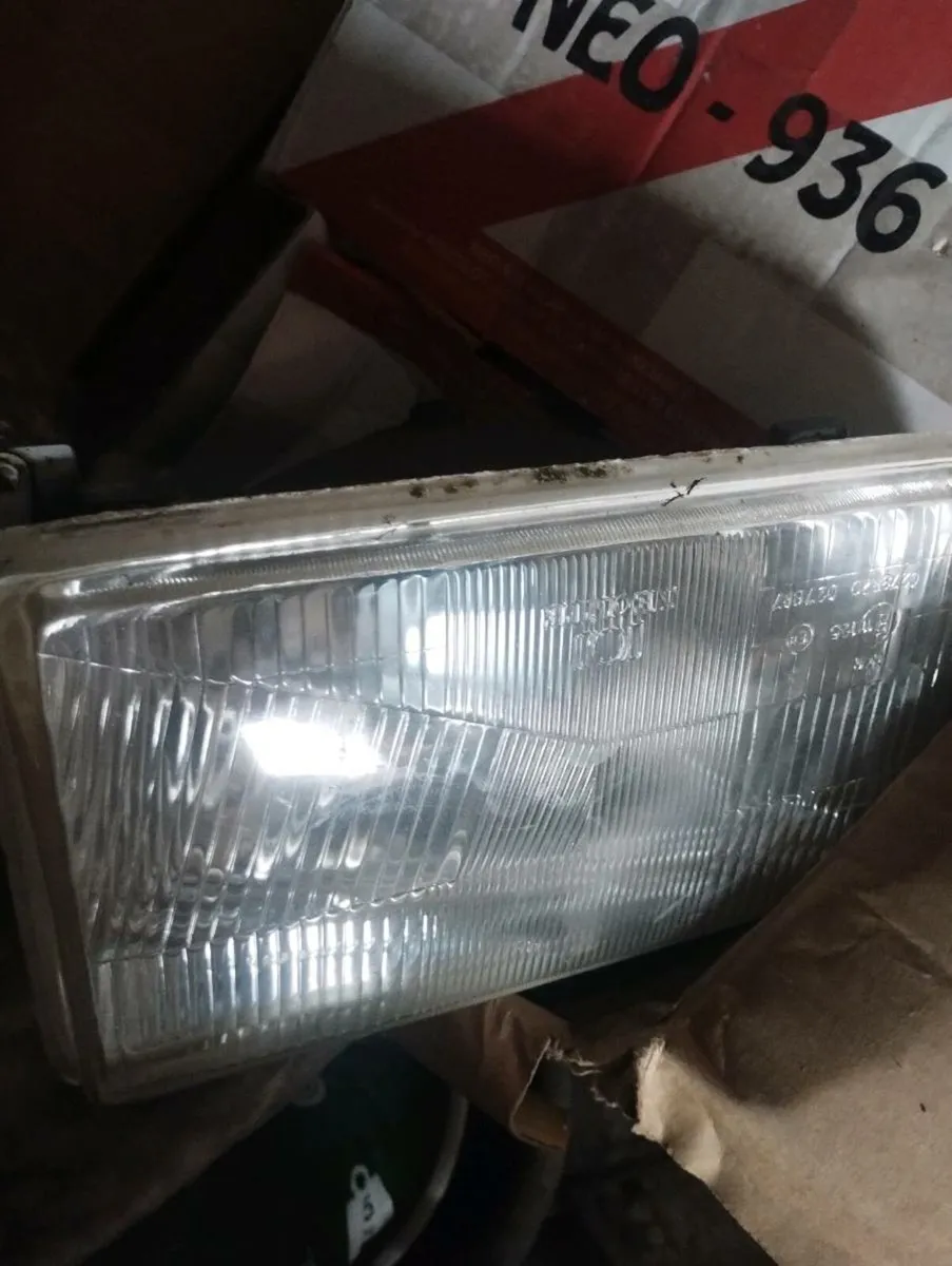 Camper parts, 3 way fridges, headlights - Image 4
