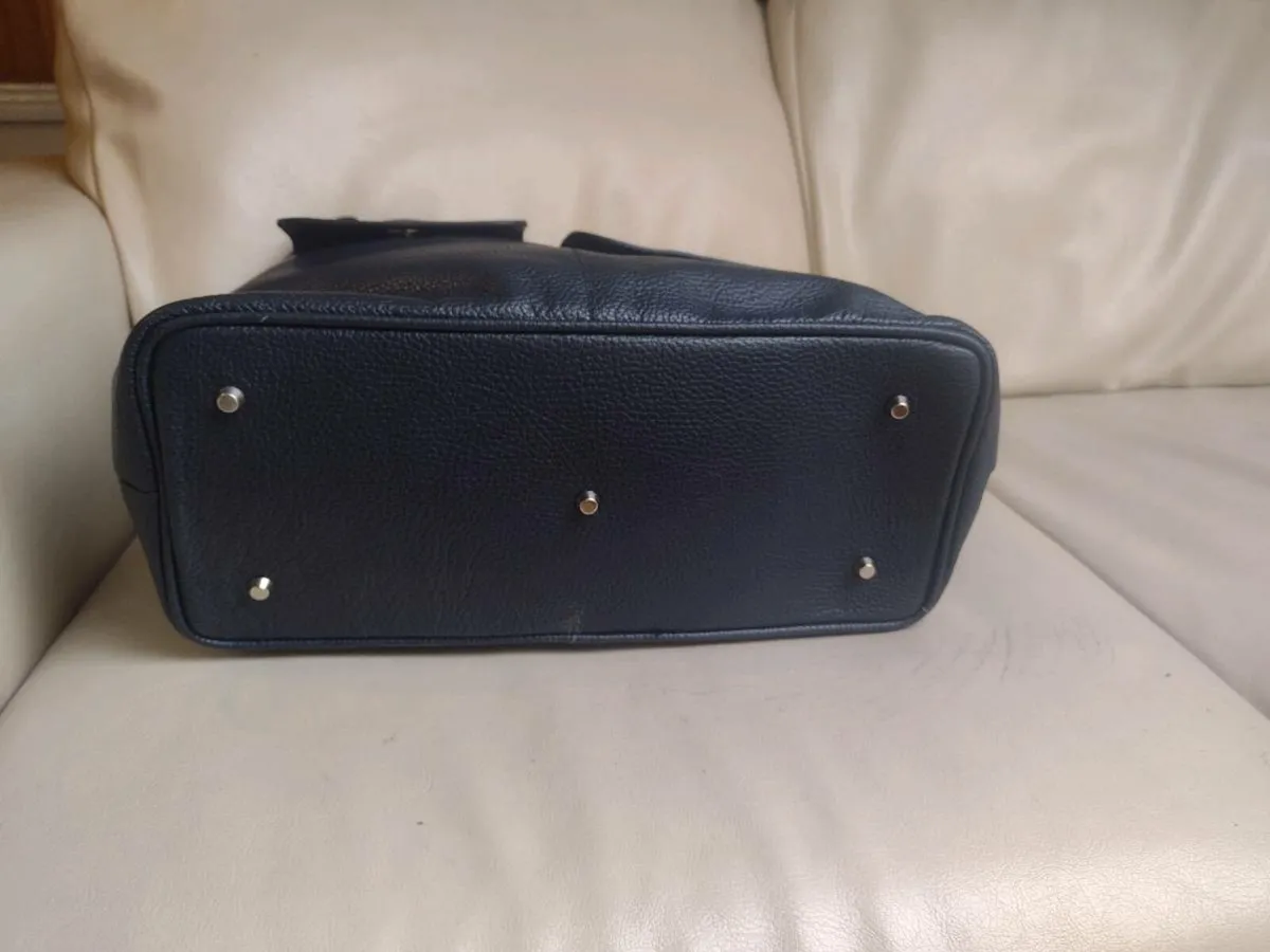 Unused Alison Van Der Lande Daisy Doo Handbag - Image 4