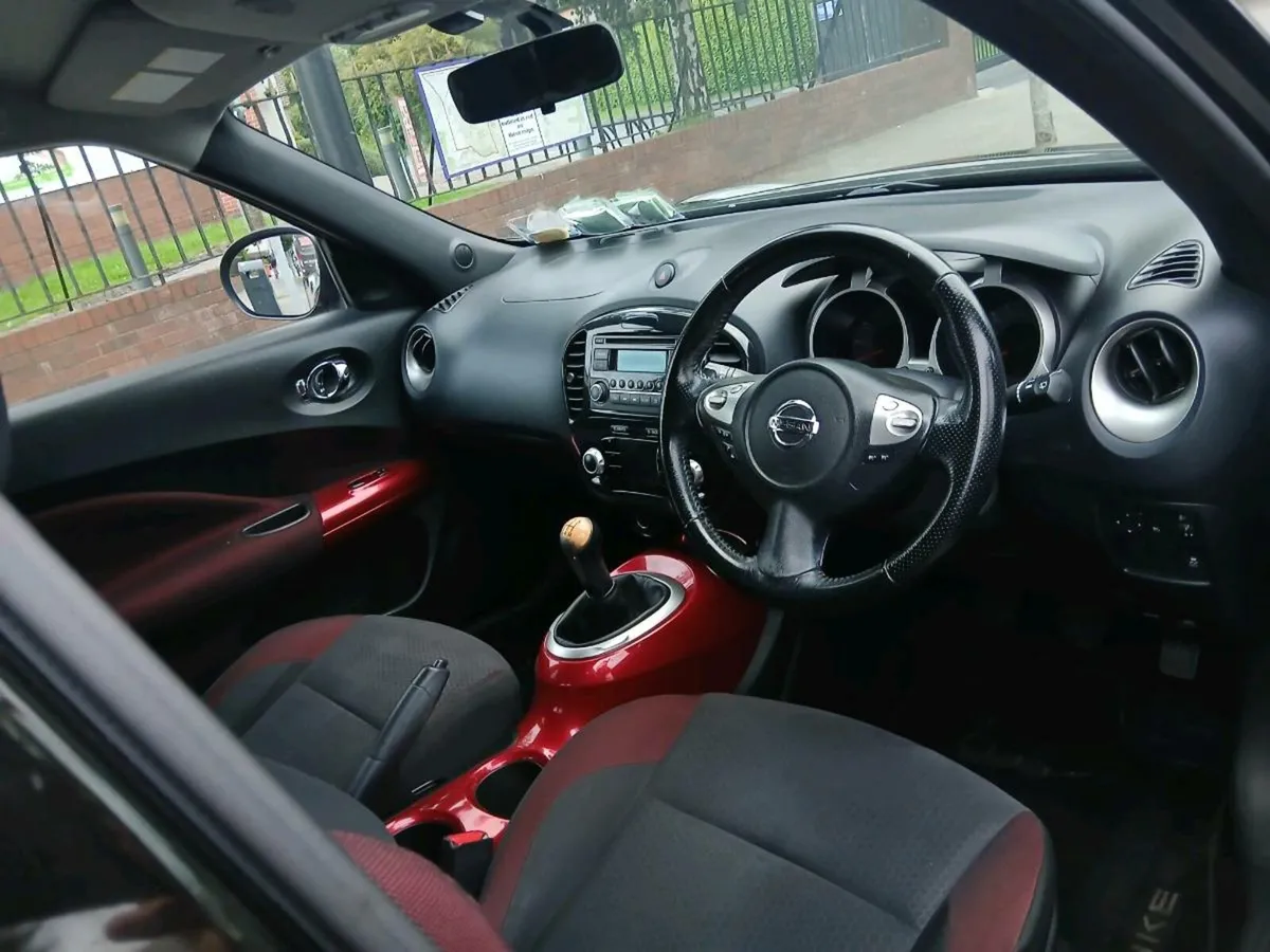 2011 NISSAN JUKE NCT 7/26 - Image 4