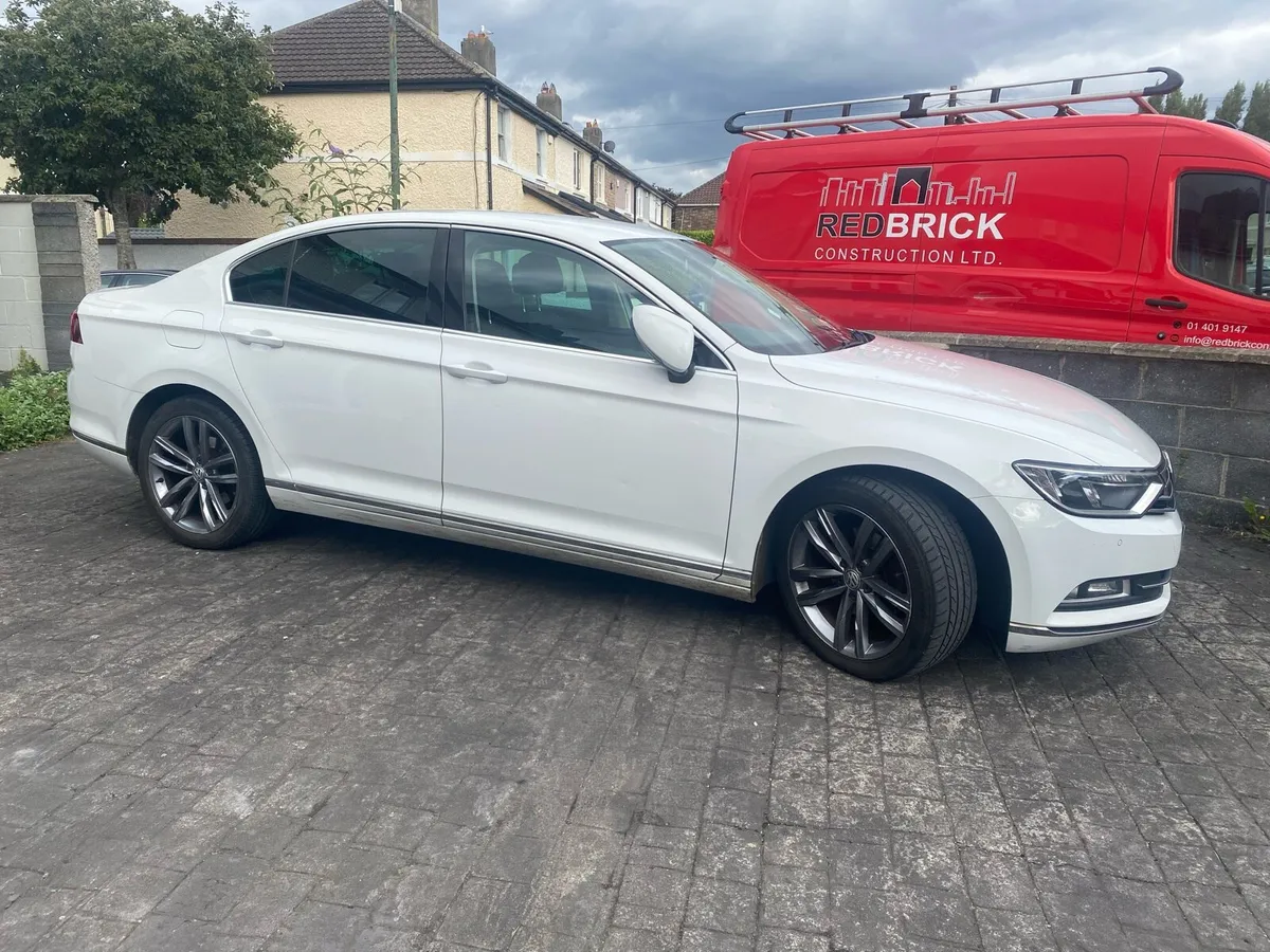 Volkswagen Passat GT Line - Image 3