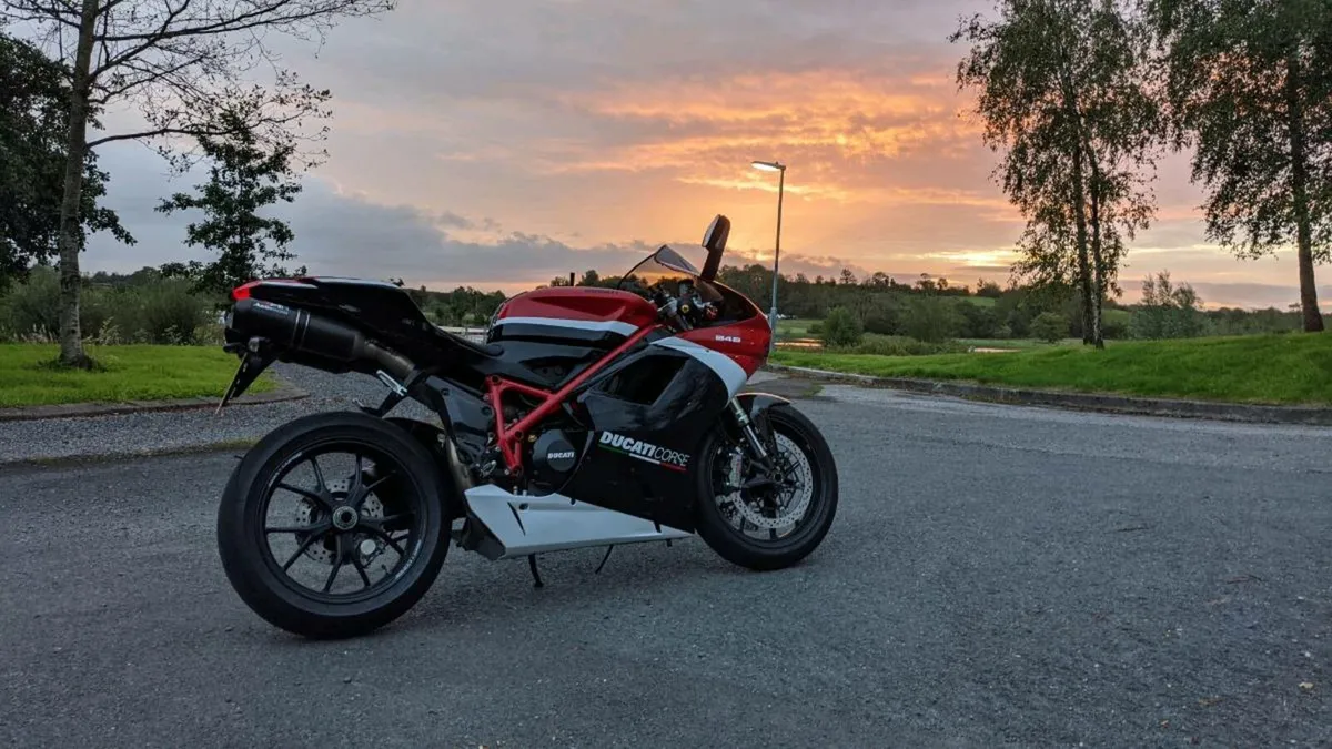 Ducati 848 evo Corse Special Edition - Image 2