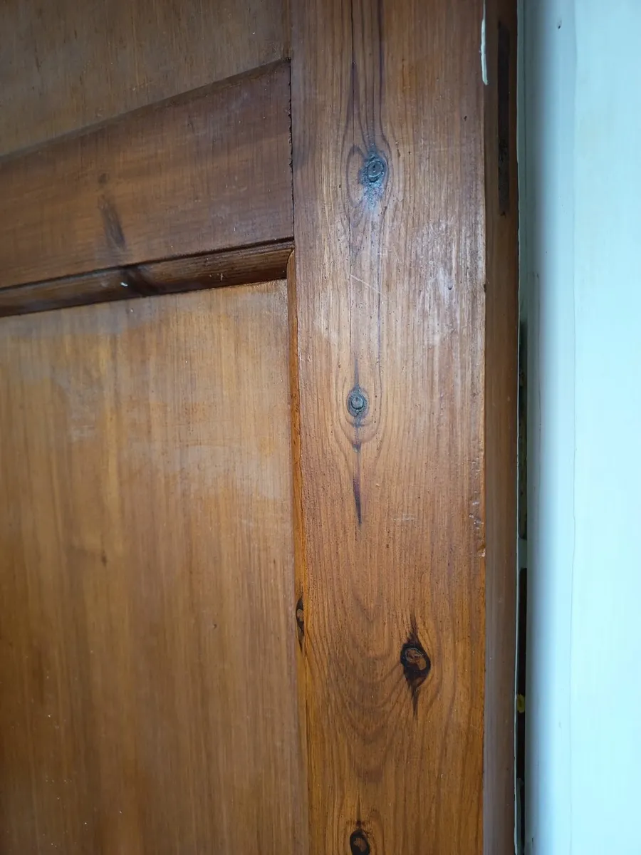 Set of 5 solid pine doors - Image 2
