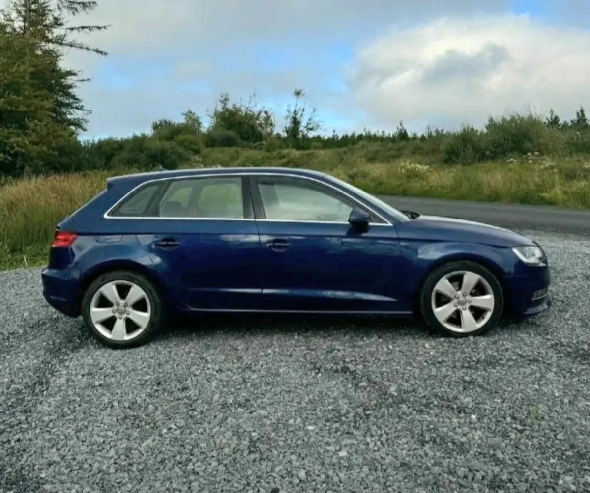 Audi A3 Sportback 1.6 2015 - Image 1