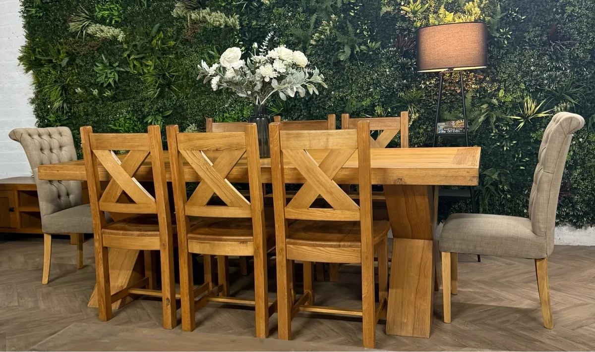 Oak kitchen table & 8 chairs/dining set - Image 3