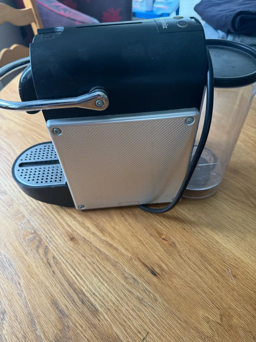Nespresso pods coffee machine - Image 2