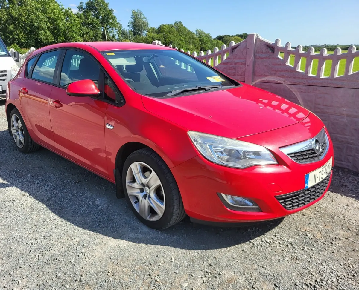2011 ASTRA 1.4 HATCHBACK