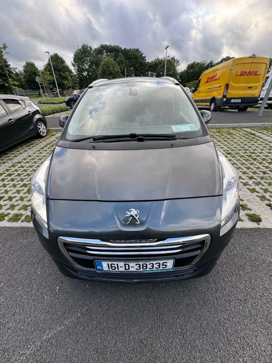 2016 Peugeot 5008 Family 1.6 HDI Active Blue - Image 2