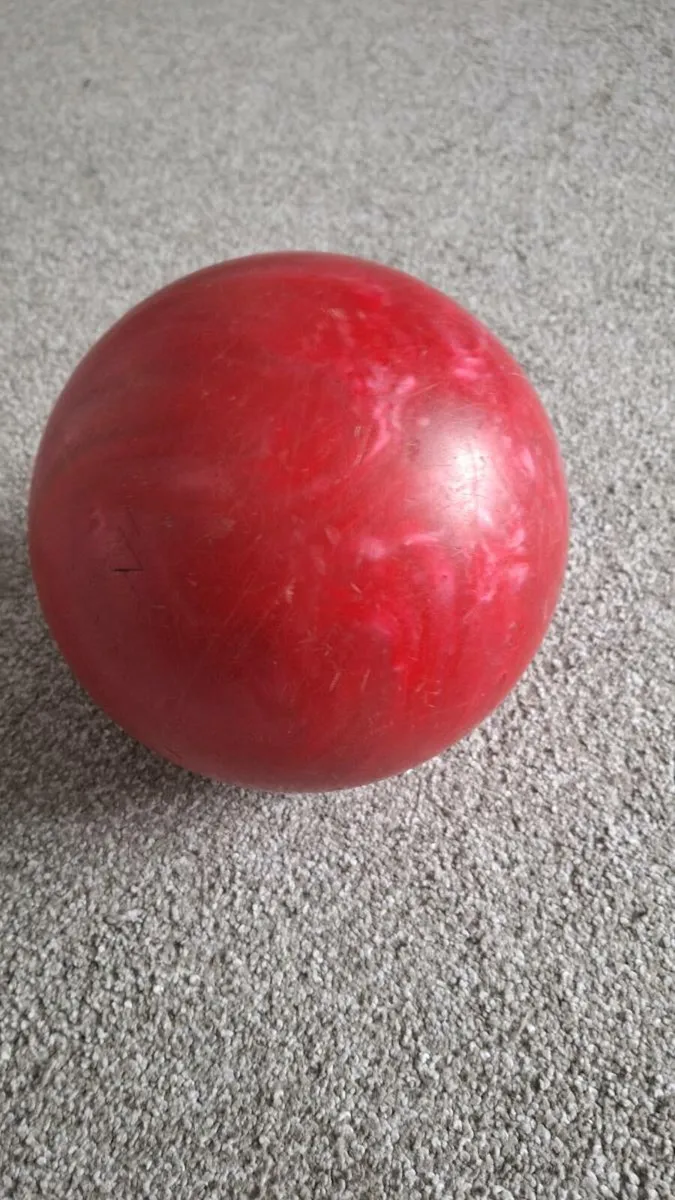 Bowling ball - Image 3