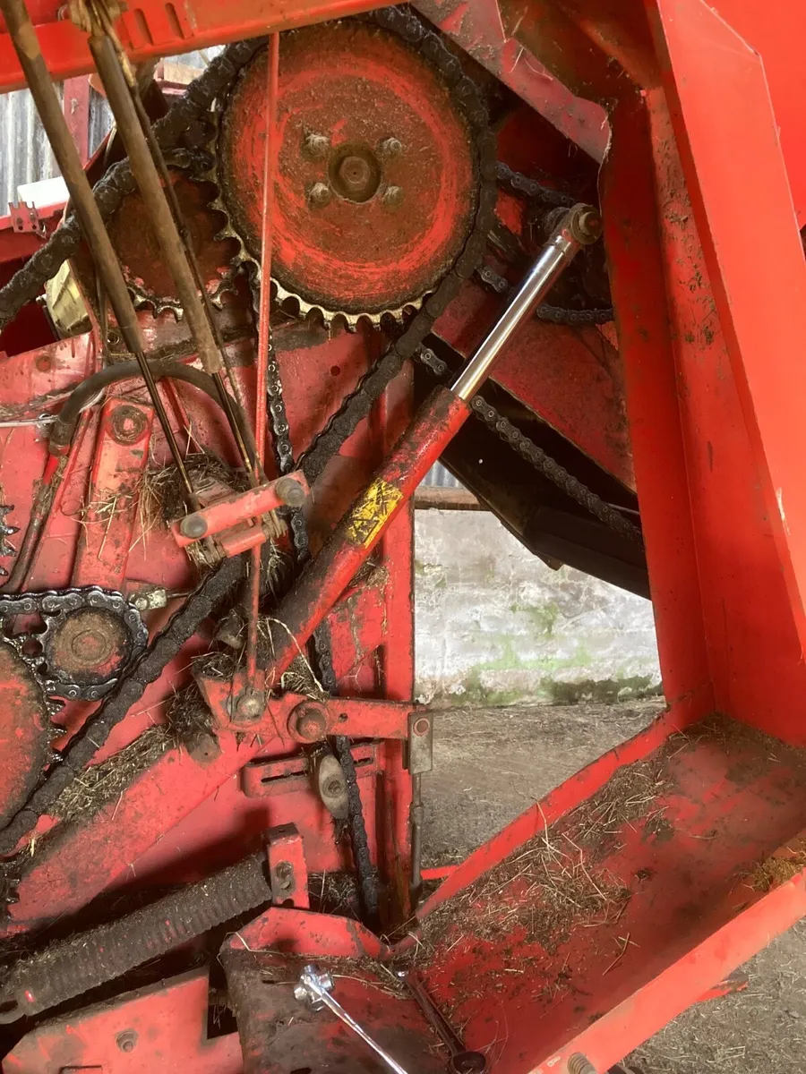 Round baler - Image 3