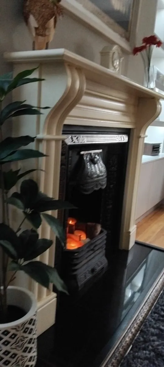 Cream wooden fireplace, heart and surround - Image 4